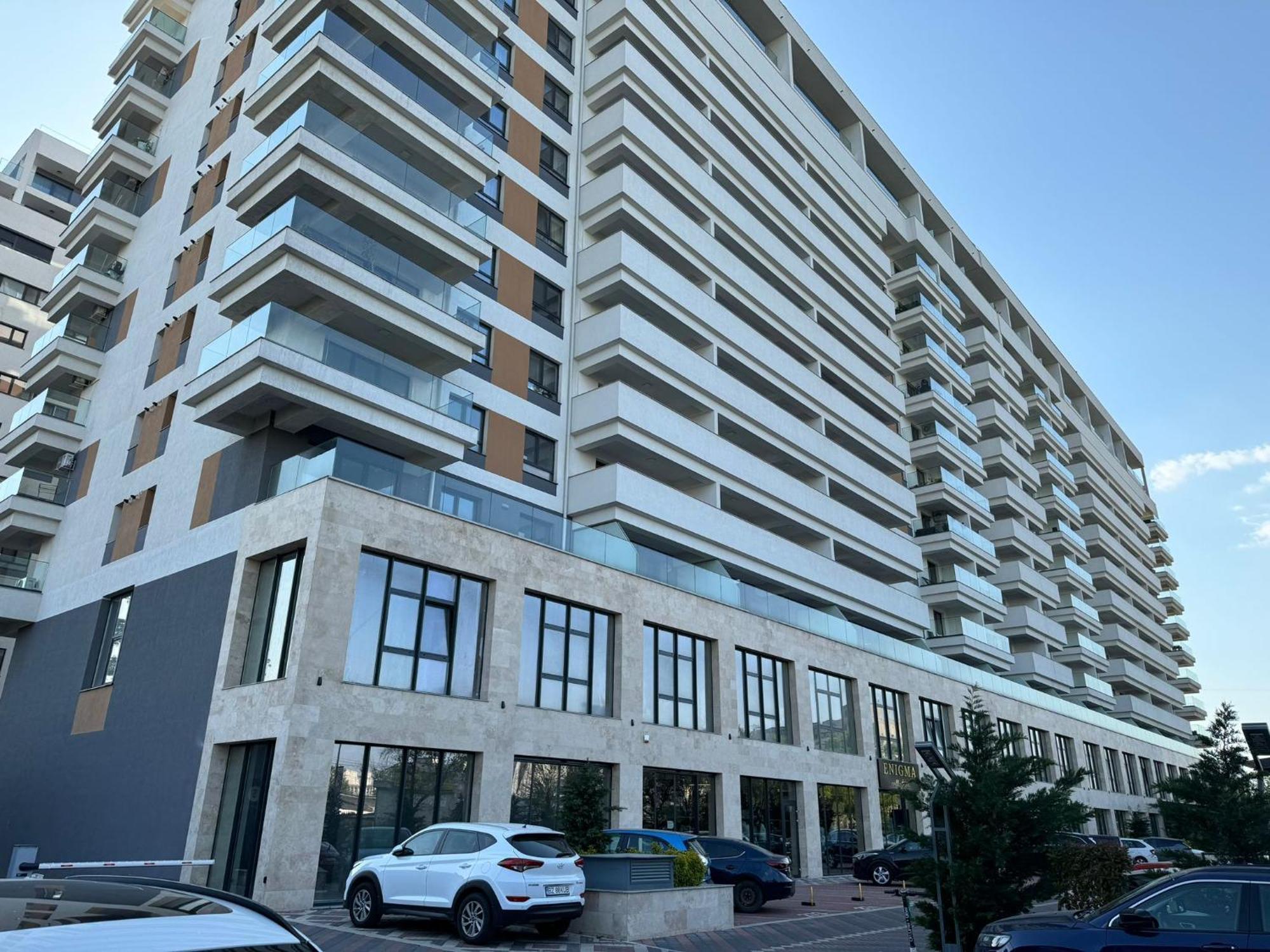 Luxury Glam Apartments Central Adress Bucuresti With Parking Esterno foto