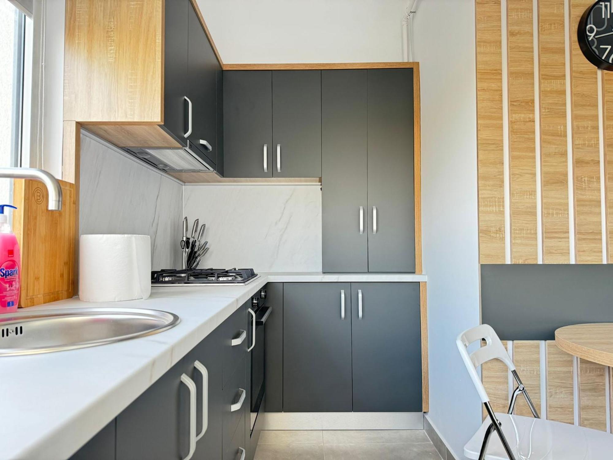 Luxury Glam Apartments Central Adress Bucuresti With Parking Esterno foto
