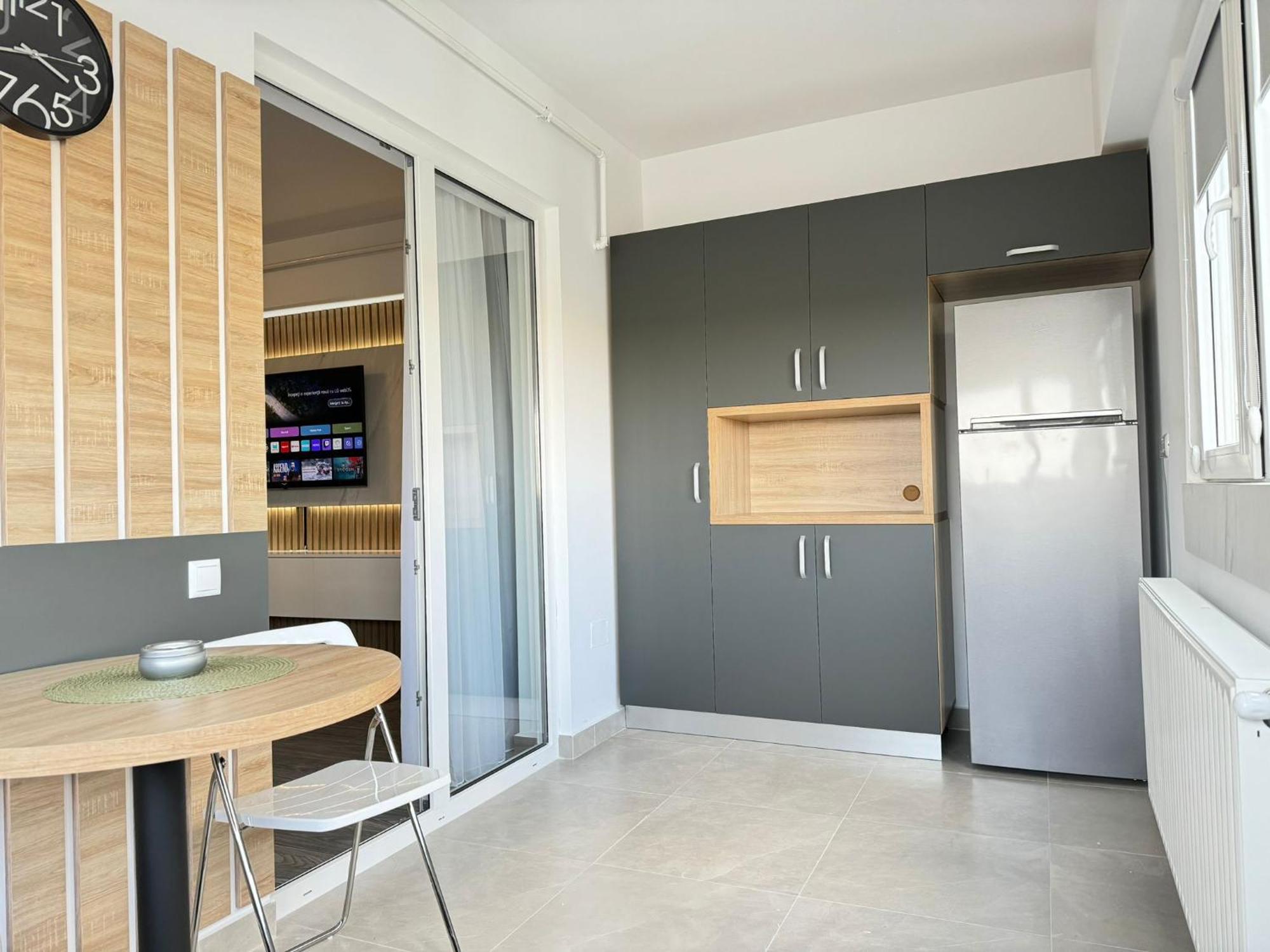 Luxury Glam Apartments Central Adress Bucuresti With Parking Esterno foto